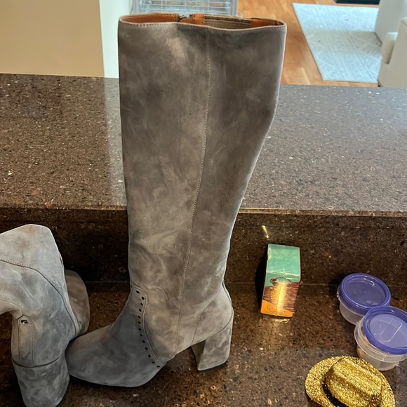 Coach below the knee boots grey size 7.5 worn once - Picture 1 of 7